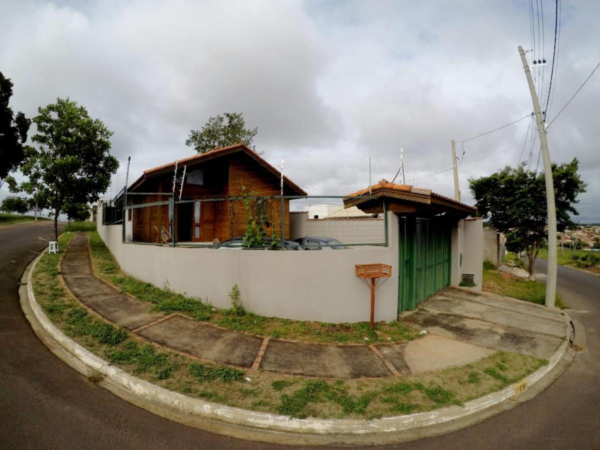Casa Em Brotas Com Piscina E Churrasqueira Kültér fotó